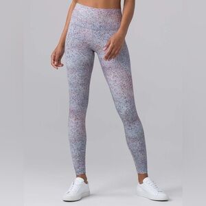 Lululemon Wunder Under Hi-Rise Tight (Full-On Luxtreme 28") size 8 ⚡️⚡️⚡️